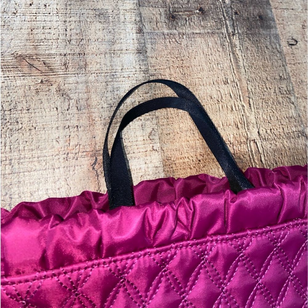 Fabletics raspberry GWP drawstring cinch backpack - Picture 10 of 12